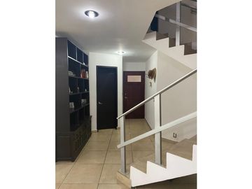 CASA EN VENTA EN FRACCIONAMIENTO DE SAN JUAN DEL RIO