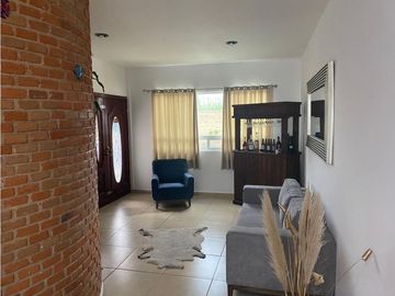 CASA EN VENTA EN FRACCIONAMIENTO DE SAN JUAN DEL RIO