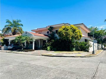 Se vende Casa Costa del Este Costa Serena