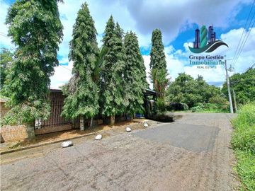 VENDO CASA CON PISCINA EN LOS ALGARROBOS