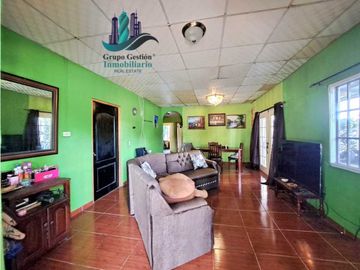 VENDO CASA CON PISCINA EN LOS ALGARROBOS