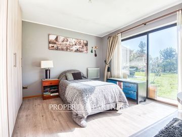 Cómoda casa en loteo con acceso controlado