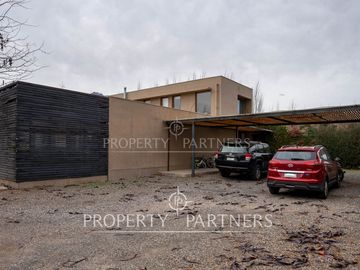 Amplia parcela en exclusivo condominio de Santa Rita