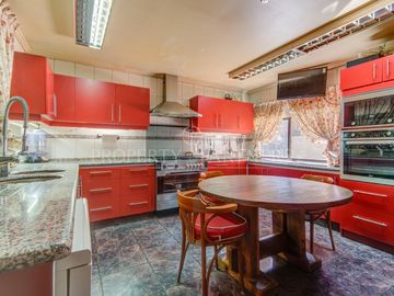 Hermosa Propiedad en exclusivo sector del Principal
