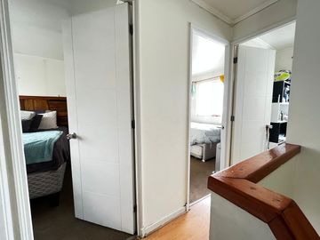 Cómoda casa de 2 niveles en  Ciudad del Sol