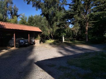 Amplia y hermosa parcela con 2 casas en sector El principal