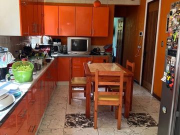 Amplia y hermosa parcela con 2 casas en sector El principal