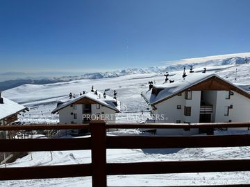 Ski in ski out gran terraza vista a Santiago