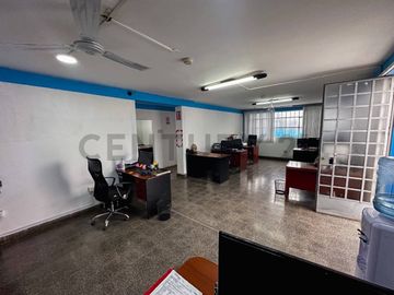 LOCAL INDUSTRIAL  VENTA ZONIFICACIÓN ZRE - OVALO CENTENARIO AV ARGENTINA CALLAO