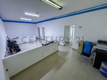 LOCAL INDUSTRIAL  VENTA ZONIFICACIÓN ZRE - OVALO CENTENARIO AV ARGENTINA CALLAO
