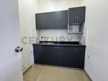 LOCAL INDUSTRIAL  VENTA ZONIFICACIÓN ZRE - OVALO CENTENARIO AV ARGENTINA CALLAO