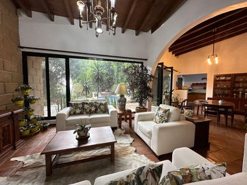 Casa en Pueblo Santa María Ahuacatitlán