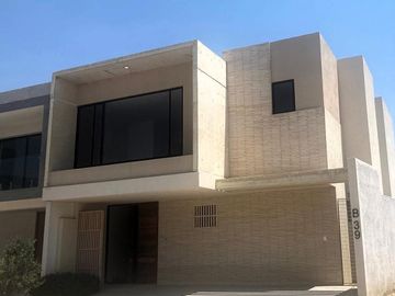 Casa en  Venta en El Molino Residencial, León Guanajuato.