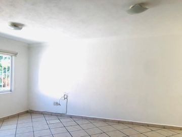 VENTA DE CASA EN LOMAS DE ATZINGO CUERNAVACA