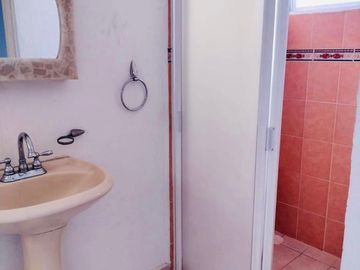 VENTA DE CASA EN LOMAS DE ATZINGO CUERNAVACA