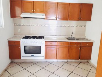 VENTA DE CASA EN LOMAS DE ATZINGO CUERNAVACA