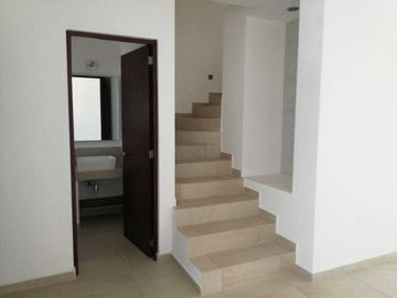 Tu Nuevo Hogar en Pedregal de Schoenstatt: Simplemente HERMOSA CASA!