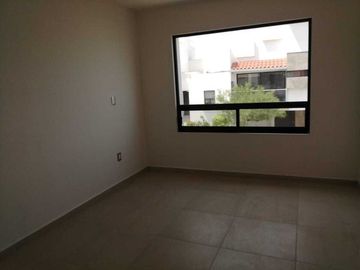 Tu Nuevo Hogar en Pedregal de Schoenstatt: Simplemente HERMOSA CASA!
