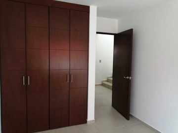 Tu Nuevo Hogar en Pedregal de Schoenstatt: Simplemente HERMOSA CASA!