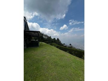 Casa para Arriendo Amoblado en Medellín Palmas