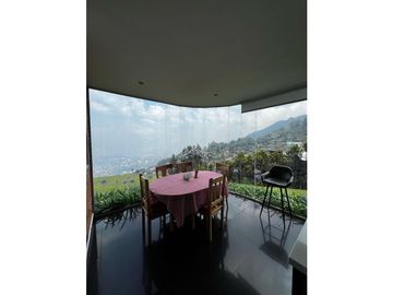 Casa para Arriendo Amoblado en Medellín Palmas