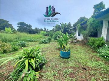 VENDO CASA CON 1HECTAREA FRONTERA