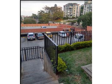 VENDO APARTAMENTO RESERVAS DE MELENDEZ  2  SUR CALI  130.000.000 mll