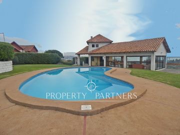 Casa en condominio (Mauco)