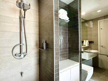 Modern 1 Bedroom type For rent and sale@ Play condo