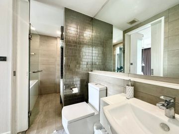 Modern 1 Bedroom type For rent and sale@ Play condo