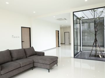 3 Bedroom House for sale in Suthep, Chiang Mai