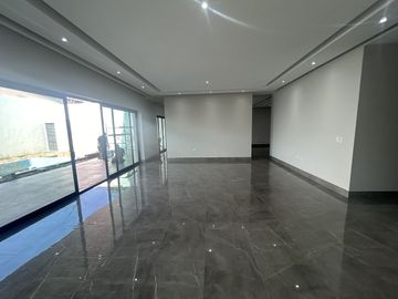 CASA EN VENTA FUENTES DEL VALLE