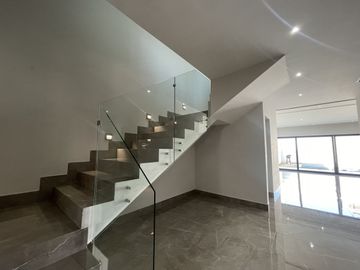 CASA EN VENTA FUENTES DEL VALLE