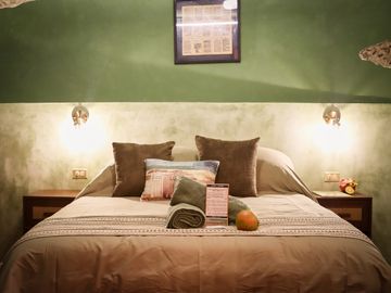 Exclusiva propiedad en Centro Histórico operando como hotel.