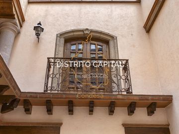 Casa estilo colonial en el Club de Golf San Carlos, Metepec, Estado de México