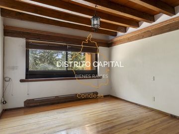 Casa estilo colonial en el Club de Golf San Carlos, Metepec, Estado de México
