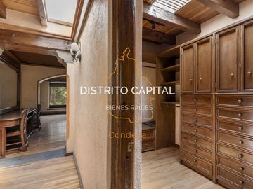 Casa estilo colonial en el Club de Golf San Carlos, Metepec, Estado de México