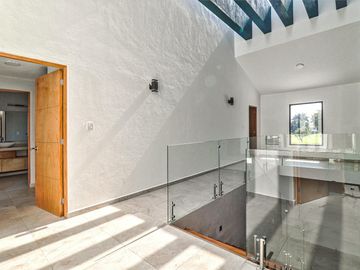 CASA MODERNA MINIMALISTA EN PARAISO COUNTRY CLUB