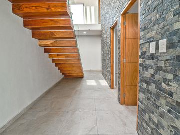 CASA MODERNA MINIMALISTA EN PARAISO COUNTRY CLUB