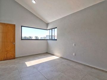 CASA MODERNA MINIMALISTA EN PARAISO COUNTRY CLUB