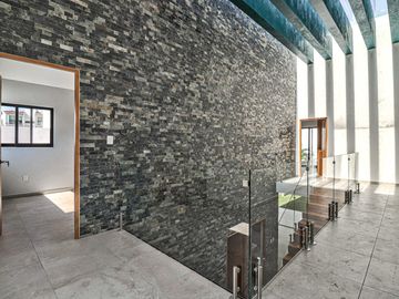 CASA MODERNA MINIMALISTA EN PARAISO COUNTRY CLUB