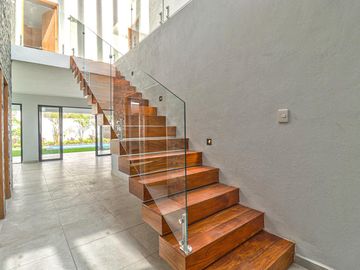 CASA MODERNA MINIMALISTA EN PARAISO COUNTRY CLUB