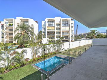 CASA MODERNA MINIMALISTA EN PARAISO COUNTRY CLUB