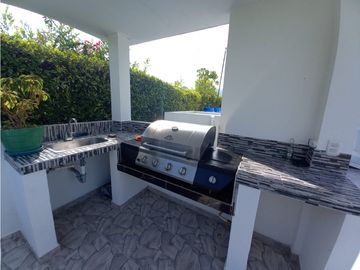 Casa  Chinauta perfecto estado 274 mts. precio $1200 mm
