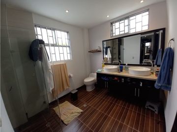 Casa  Chinauta perfecto estado 274 mts. precio $1200 mm