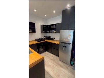 Departamento de 3 ambientes con amplia terraza. Villa Robles