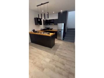 Departamento de 3 ambientes con amplia terraza. Villa Robles