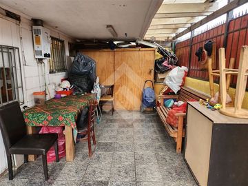 Casa en Venta en LA CAPILLA / ROLANDO PETERSEN