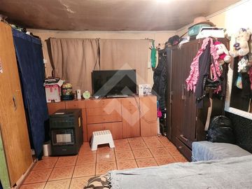Casa en Venta en LA CAPILLA / ROLANDO PETERSEN