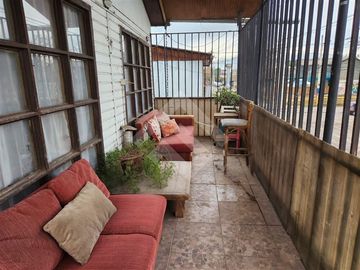 Casa en Venta en LA CAPILLA / ROLANDO PETERSEN